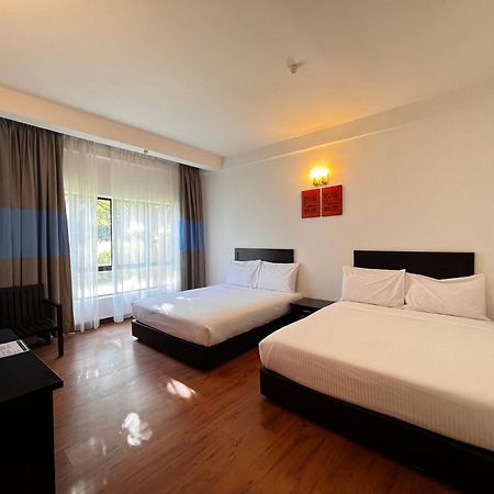 Erya By Suria Hot Spring Bentong Hotel Buitenkant foto