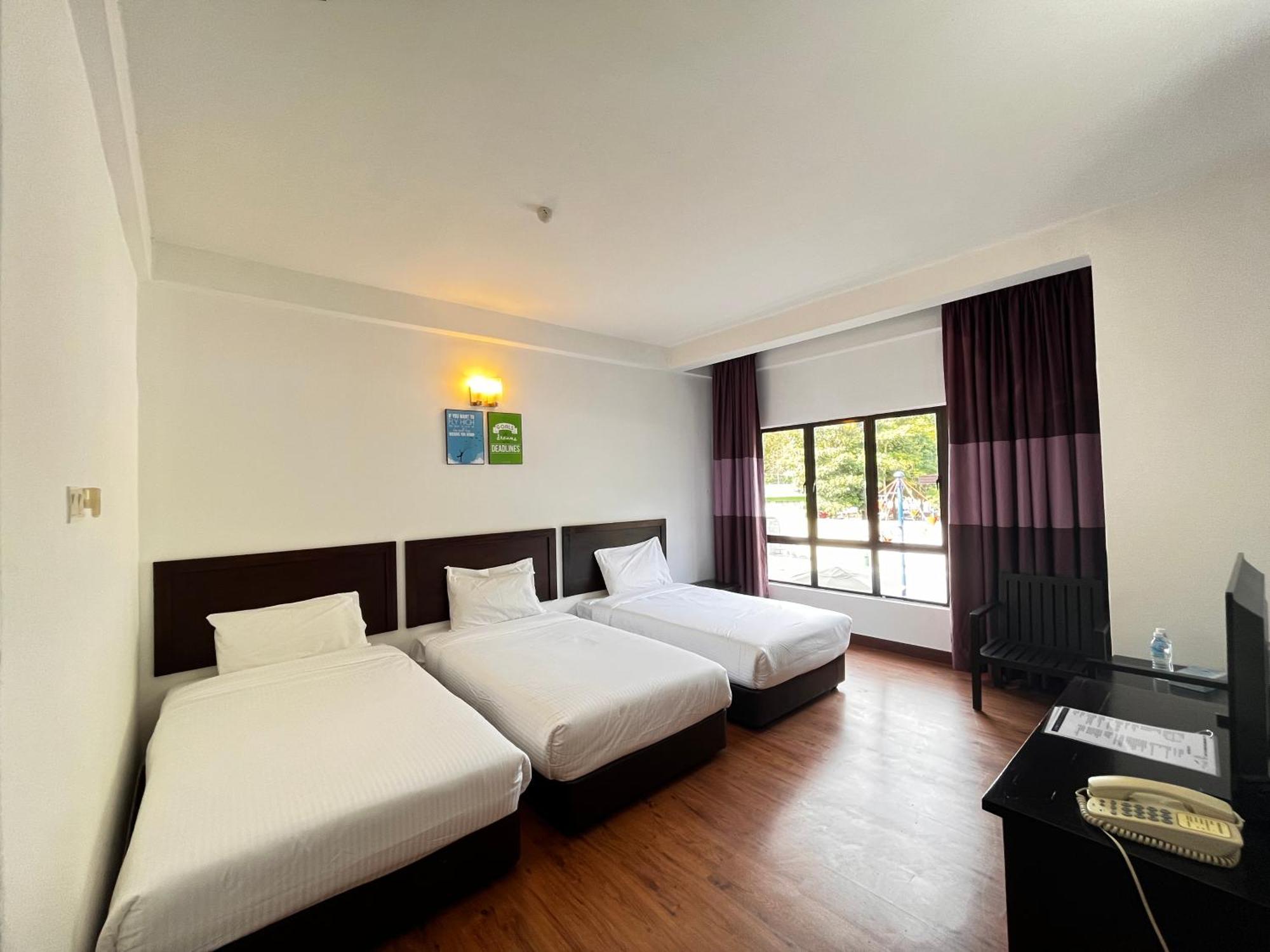 Erya By Suria Hot Spring Bentong Hotel Buitenkant foto