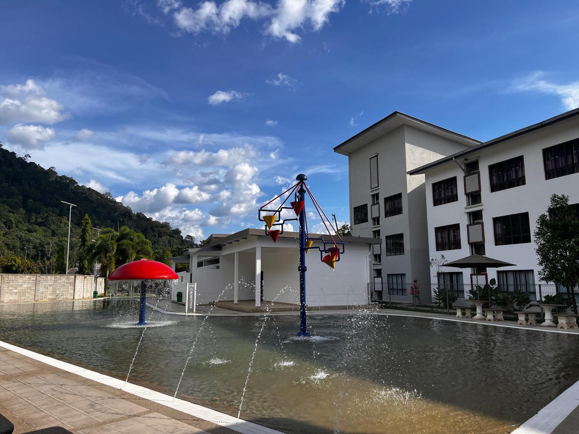 Erya By Suria Hot Spring Bentong Hotel Buitenkant foto