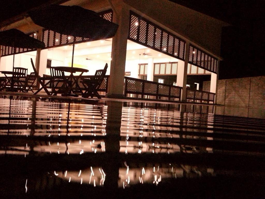 Erya By Suria Hot Spring Bentong Hotel Buitenkant foto