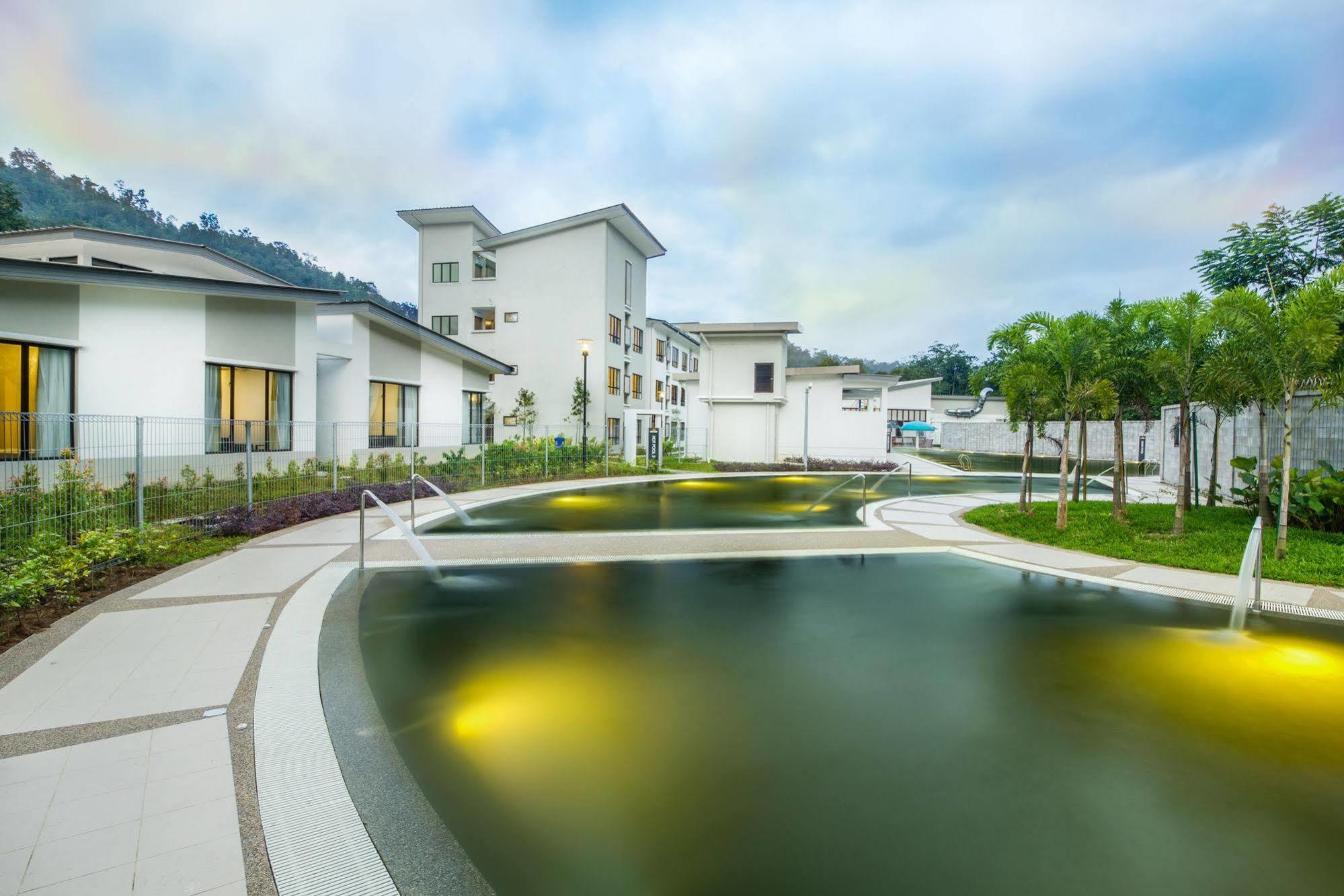 Erya By Suria Hot Spring Bentong Hotel Buitenkant foto