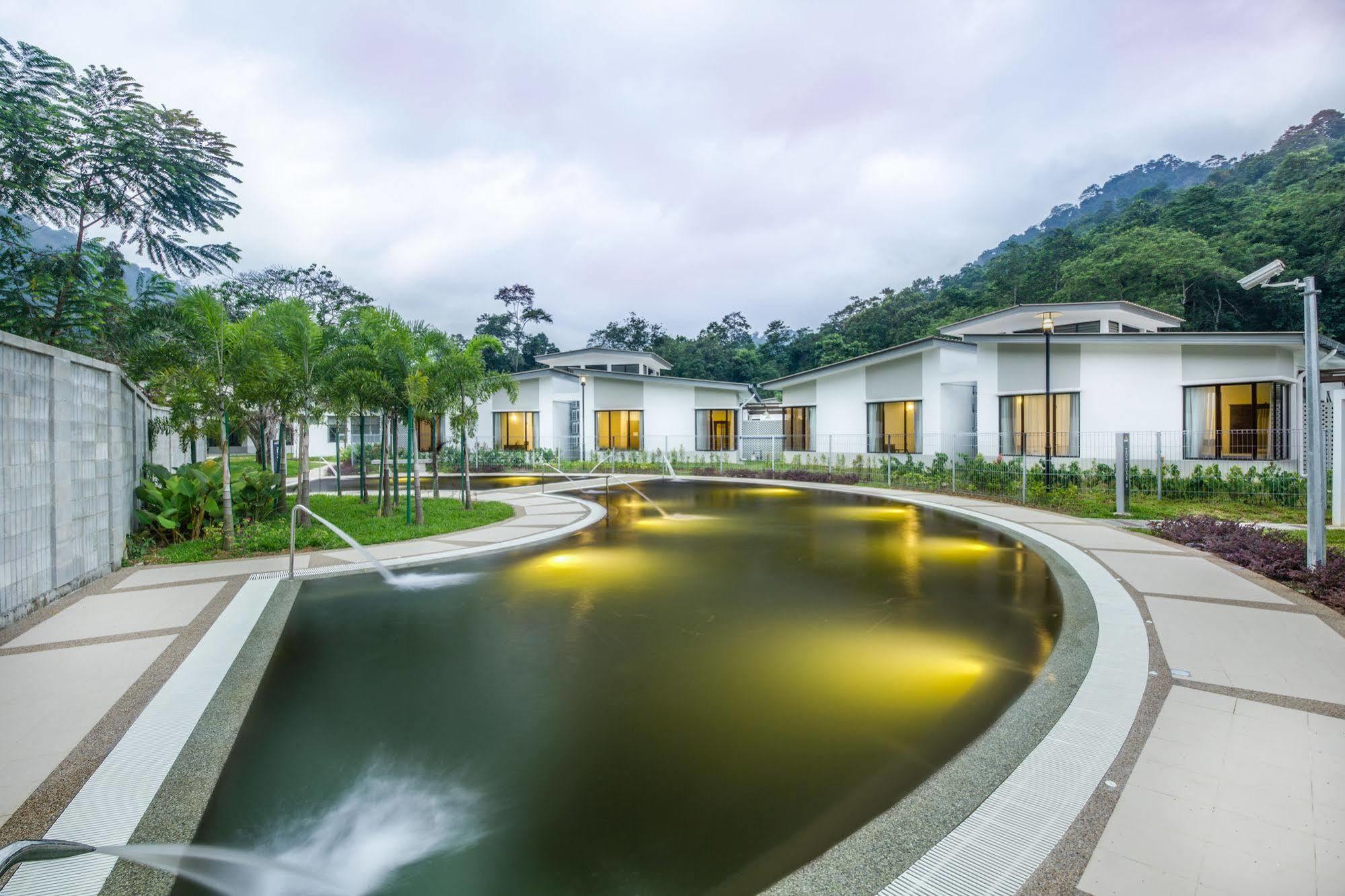 Erya By Suria Hot Spring Bentong Hotel Buitenkant foto