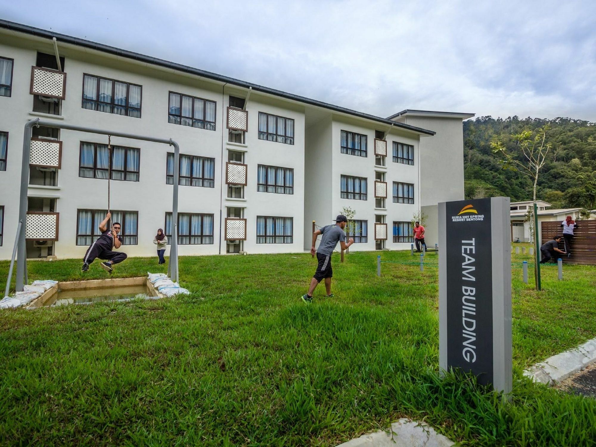 Erya By Suria Hot Spring Bentong Hotel Buitenkant foto